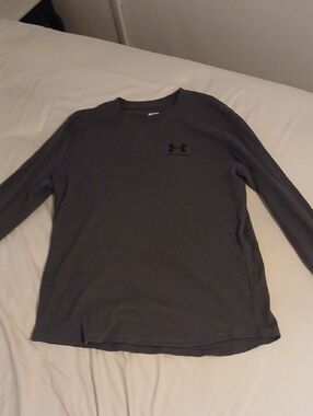 Under Armour Men's Long Sleeve Crew Shirt - Dark Gray